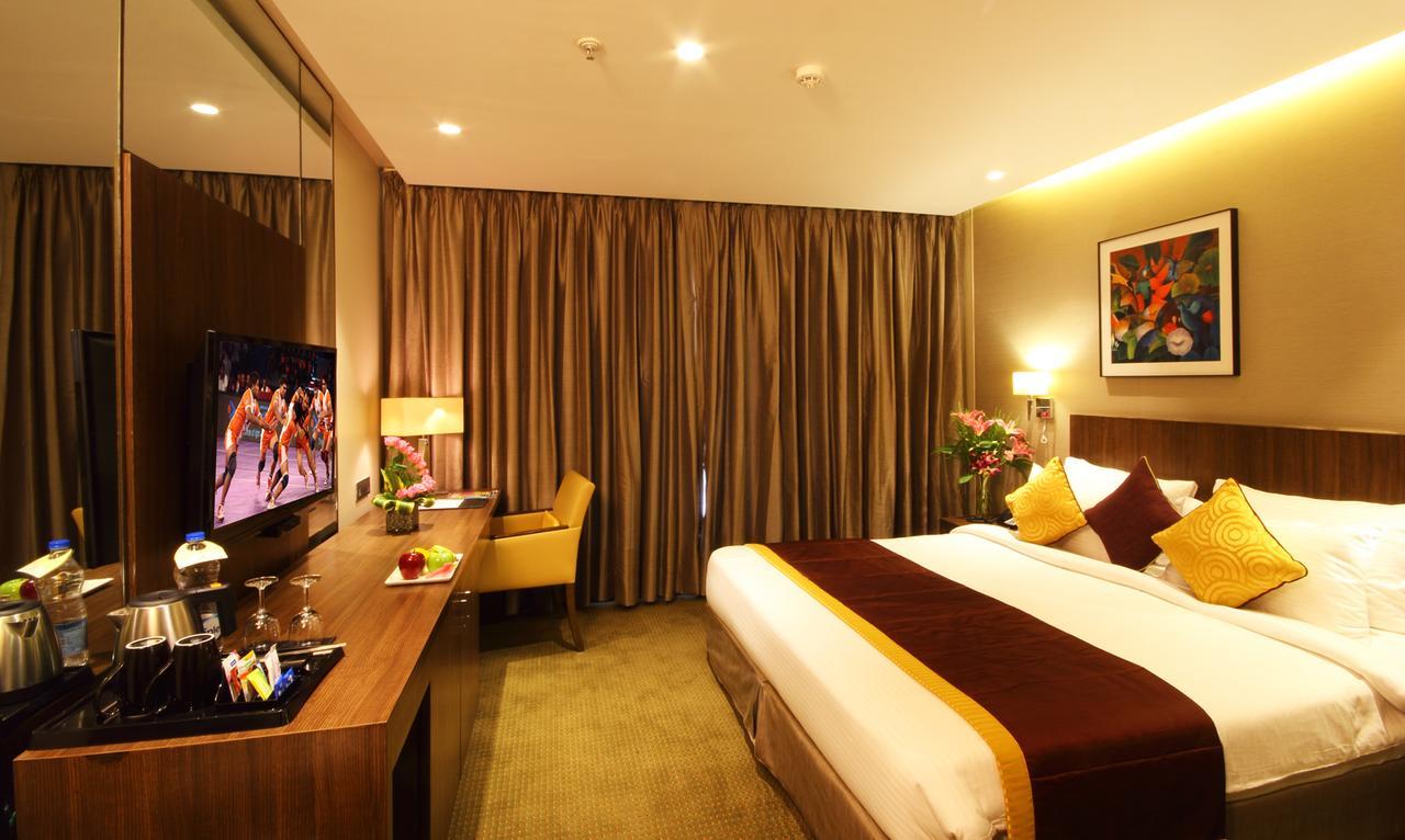 Hotel Fidalgo Pune Exterior foto
