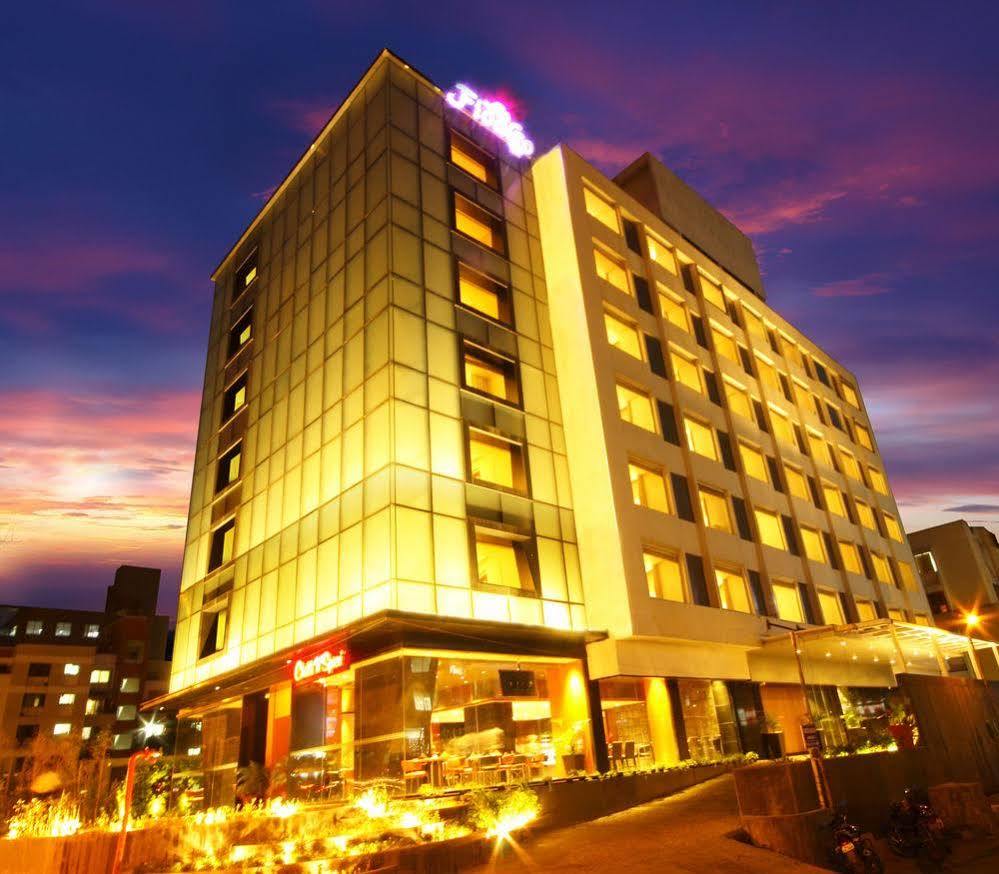Hotel Fidalgo Pune Exterior foto